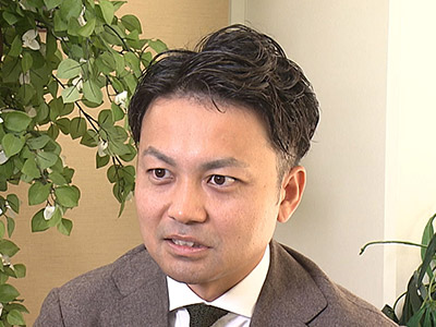 桐山 晋氏