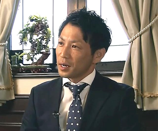 西村 賢太さん