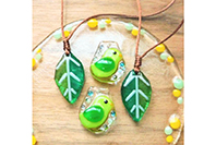 Les feuilles* glass