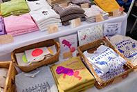 オリジナルデザインこどもふくnalulau.
