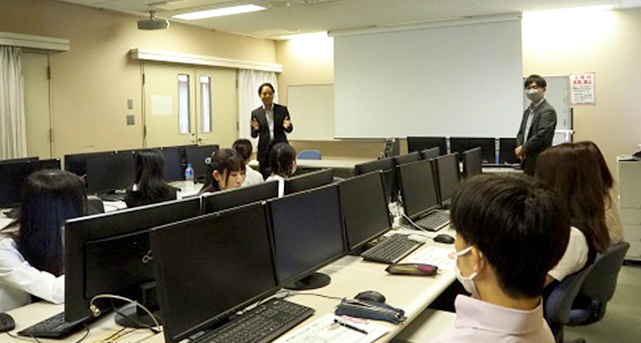 産学連携授業学生成果報告会