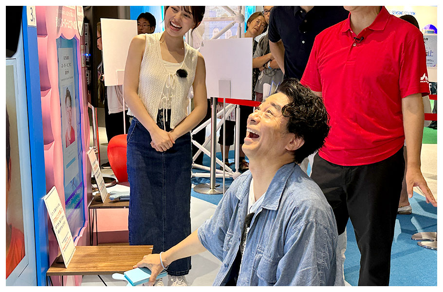 大阪ヘルスケアパビリオンの模様01