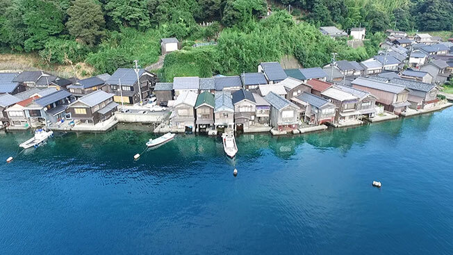 日本一海の近くで生活する町 京都府伊根町 1